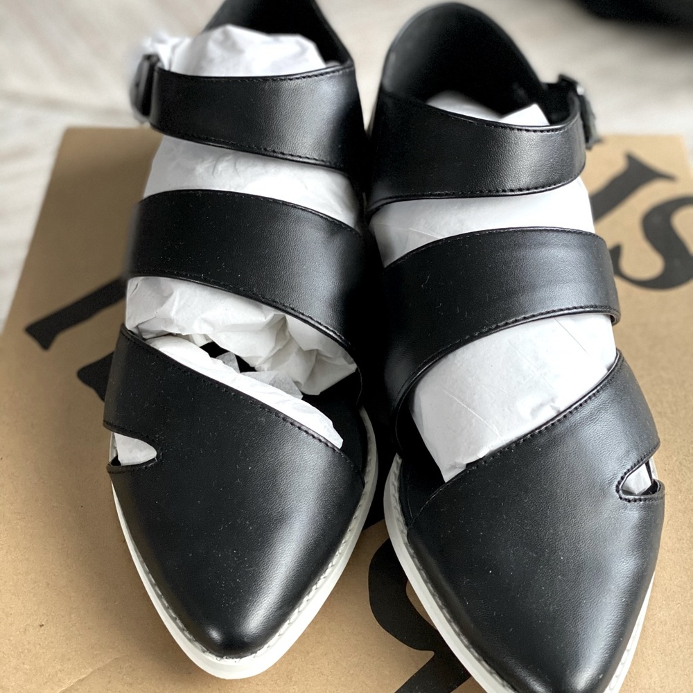 Beau + Ashe Black Flats